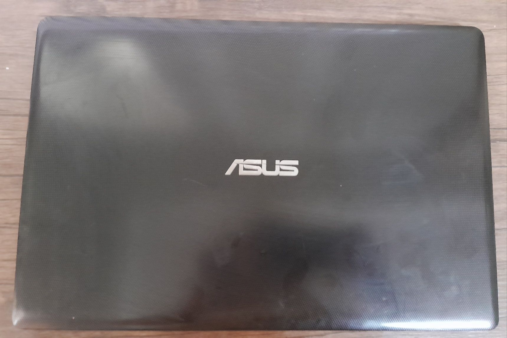 Notebook Asus i3 sotiladi holati yaxshi, narxi kelishiladi