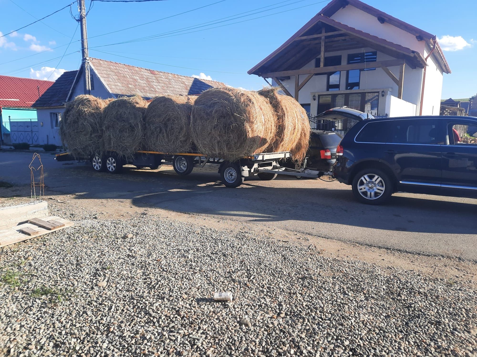 Baloti de vanzare rot. si drept. Lucerna.Paie.Fan transport inclus