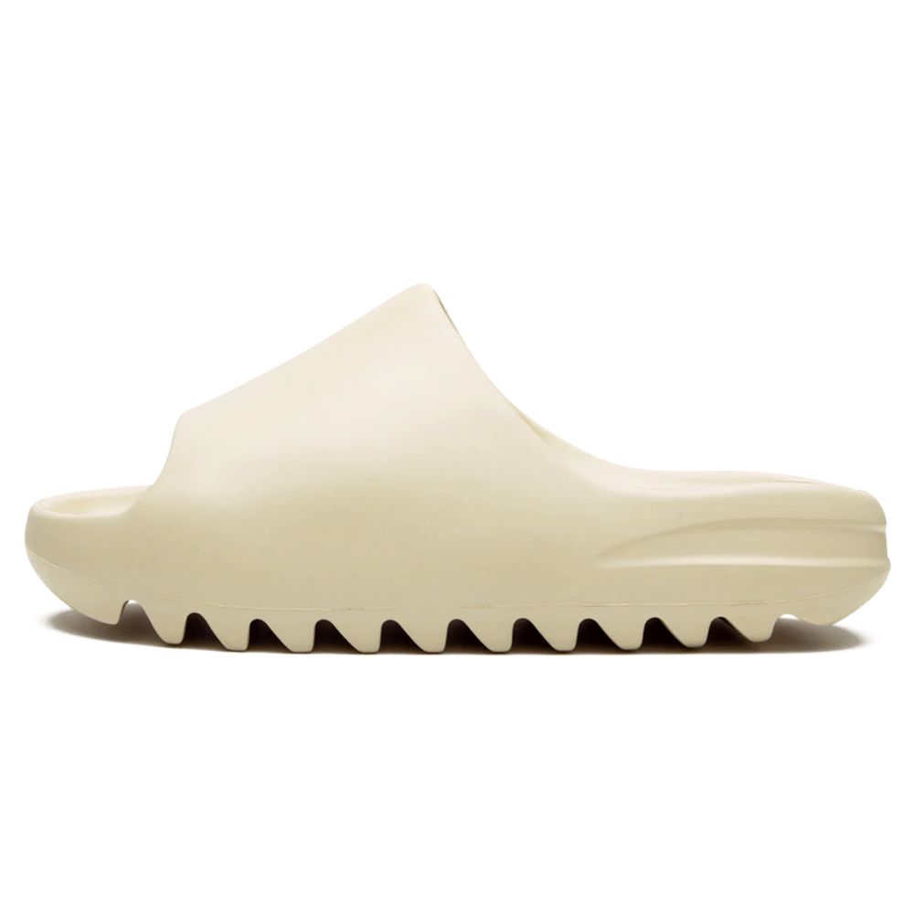 Yeezy slides 41 номер чисто нови неносени