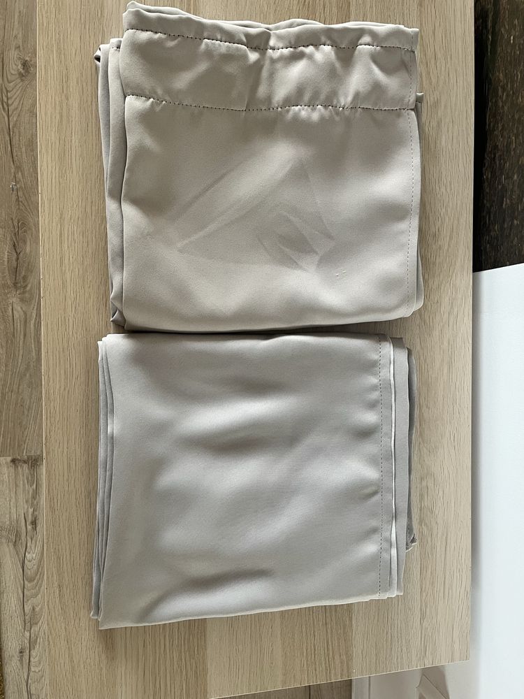 2 draperii blackout cu carlige