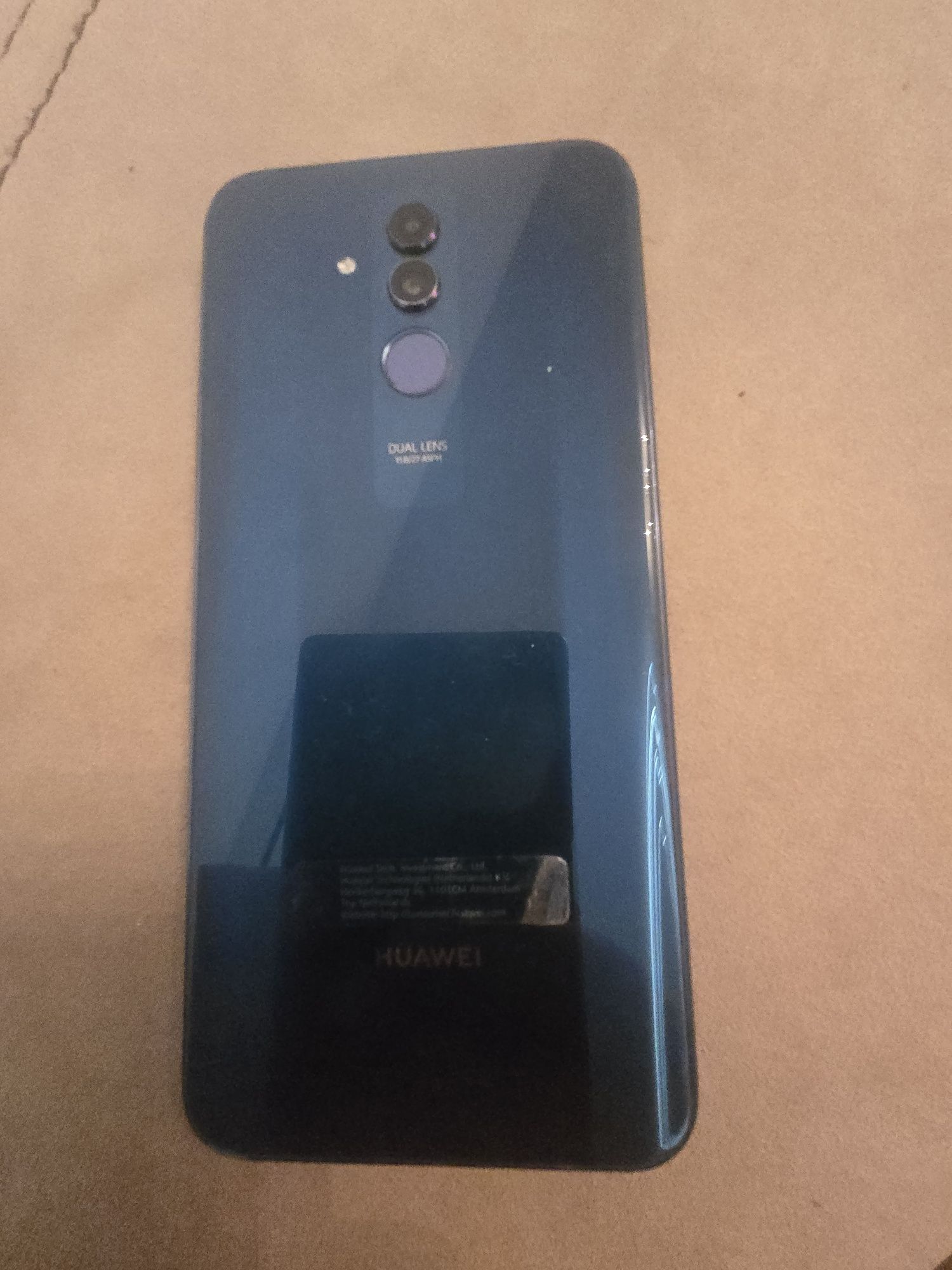 Mate 20 lite за части