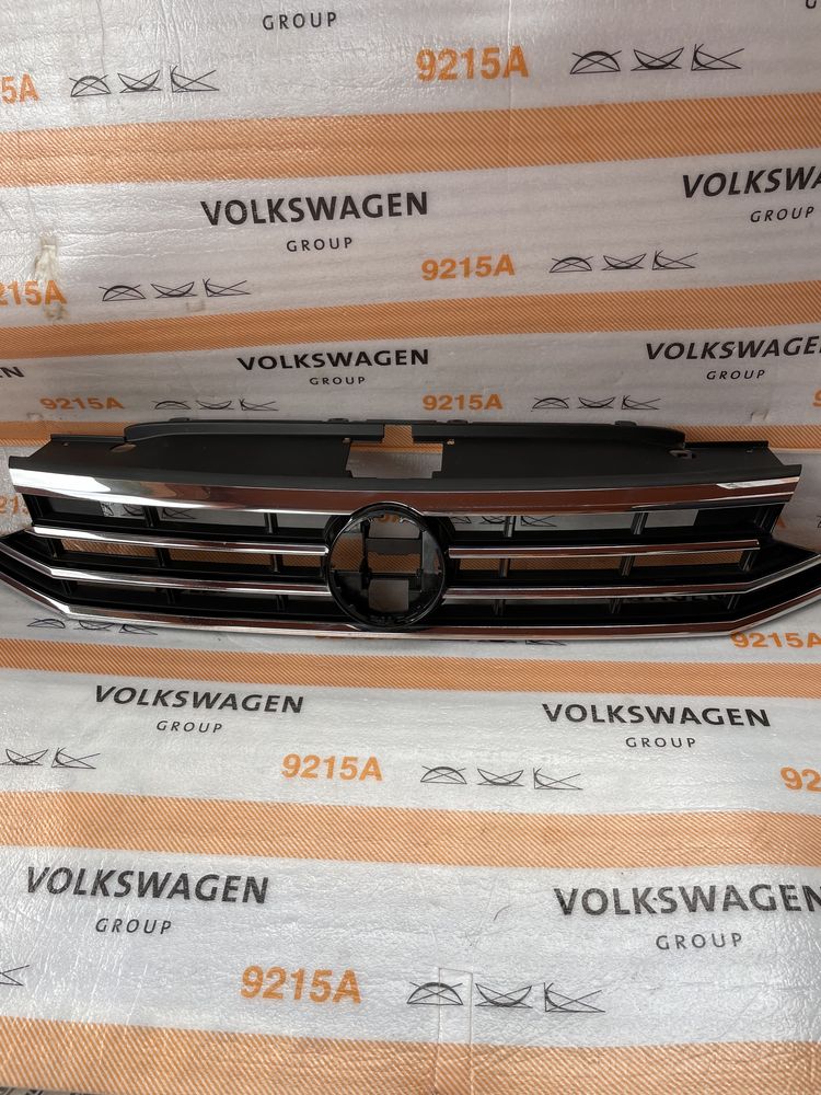 Grila radiator Volkswagen Passat B8 Facelift, 3G0853653K