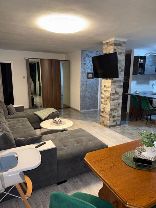 Apartament 4 camere, 2 bai, Etaj 3