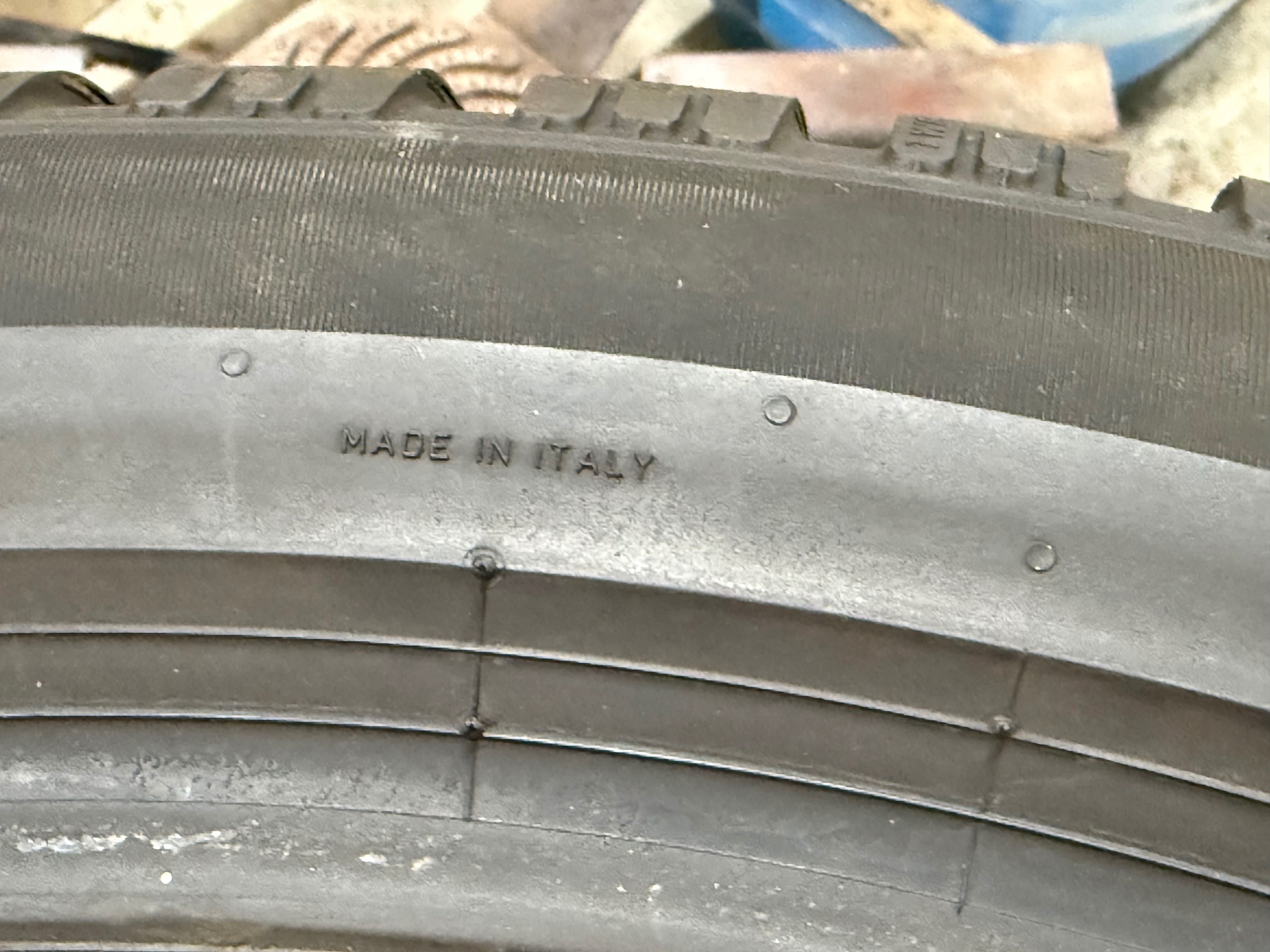 Pirelli 295/35/21 зимни