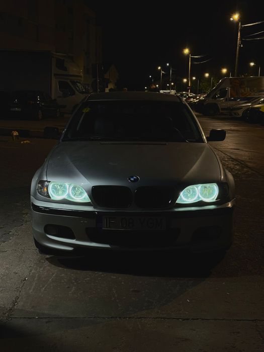 Vand BMW seia 3 E46 pentru dezmembrat