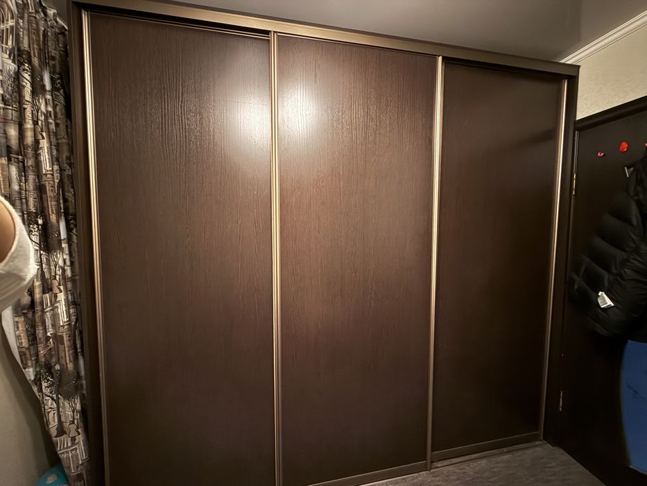 Срочно продам шкаф купе