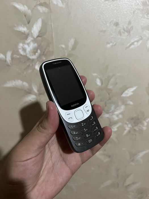 Nokia 3210 knopkali tel sotiladi
