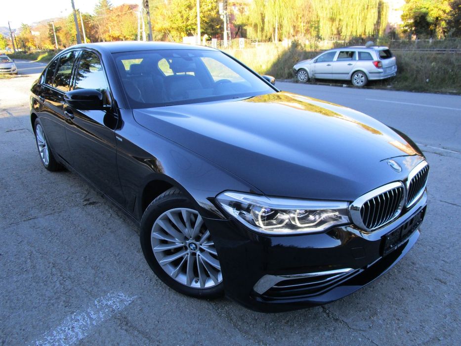 BMW Seria 5 BMW 530e X-drive 292cp