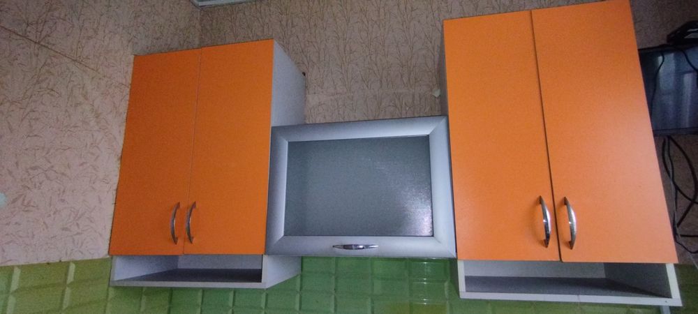 Продам навесные шкафы от кухонного гарнитура (верх), б/у