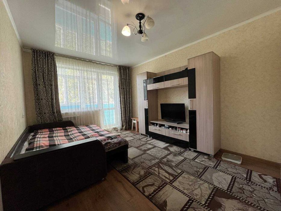 Срочно продам 1 ком. квартира на 6 мкр. ремонт, мебель