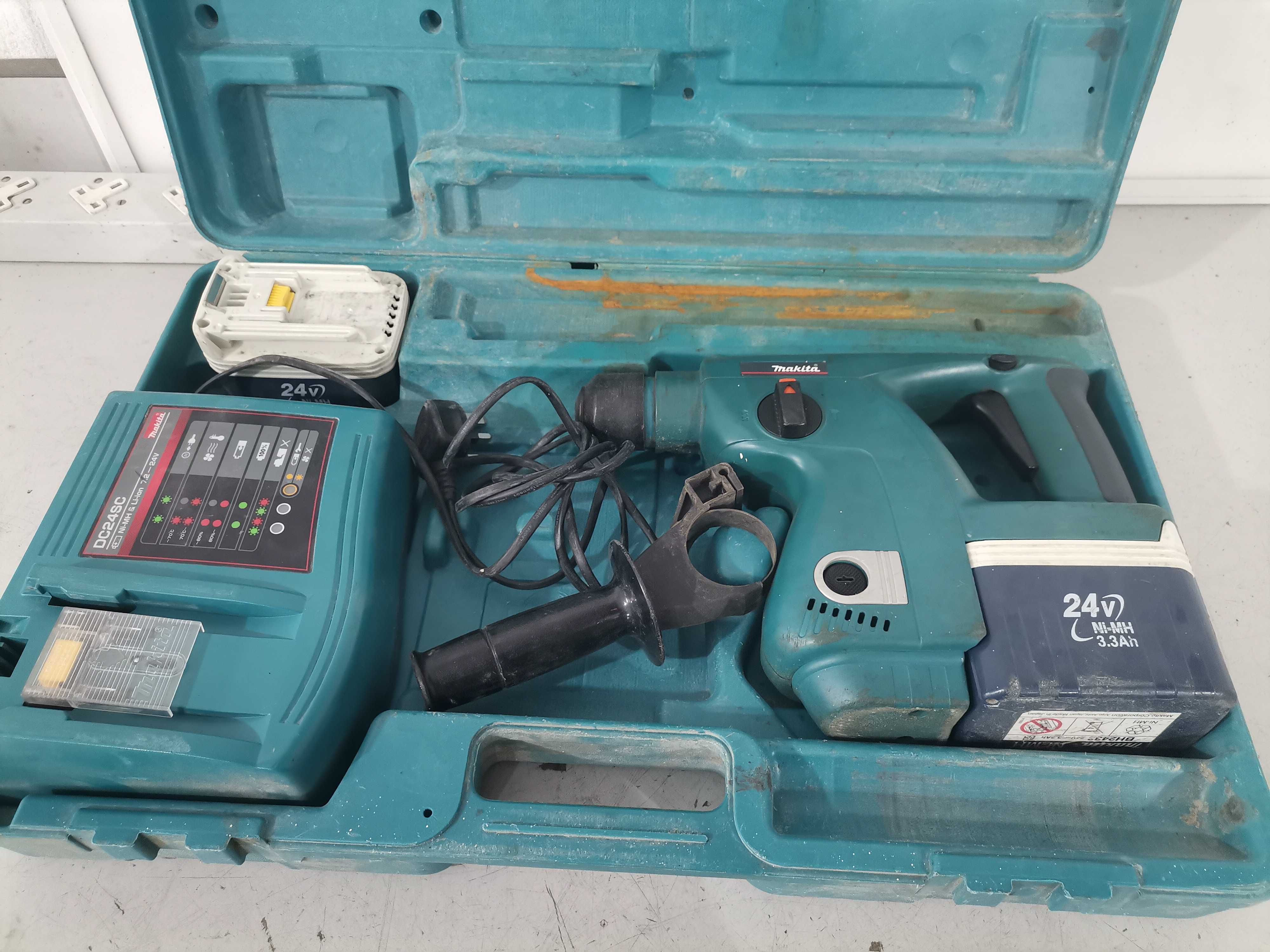 Перфоратор - Makita 24 V