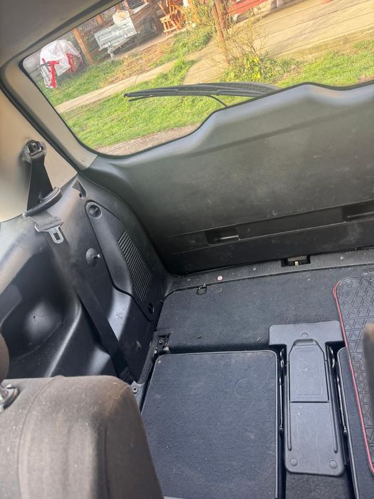 Vând Opel Zafira A 2005