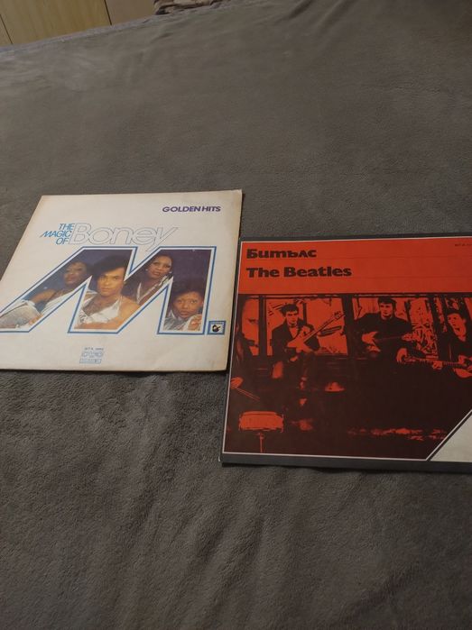 Две уникални големи плочи на Бийтълс и Бони М най доброто от тях,чисти