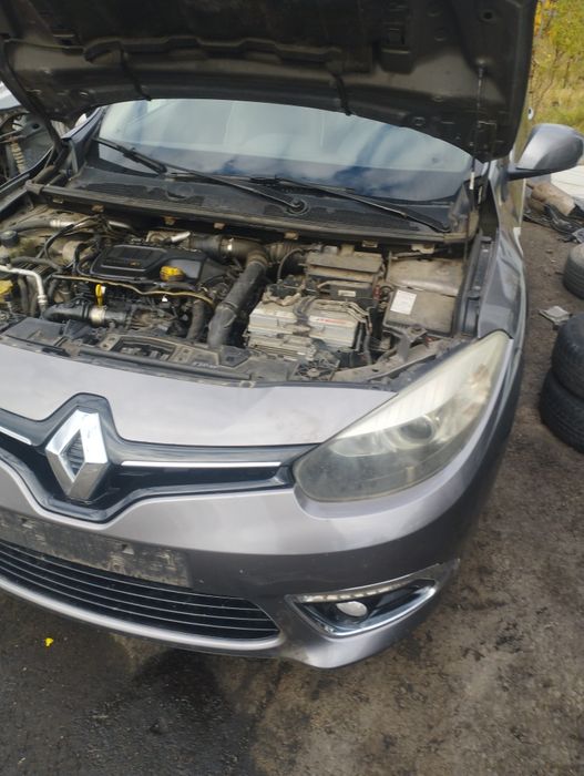 Bara fata capota aripa far Renault fluence