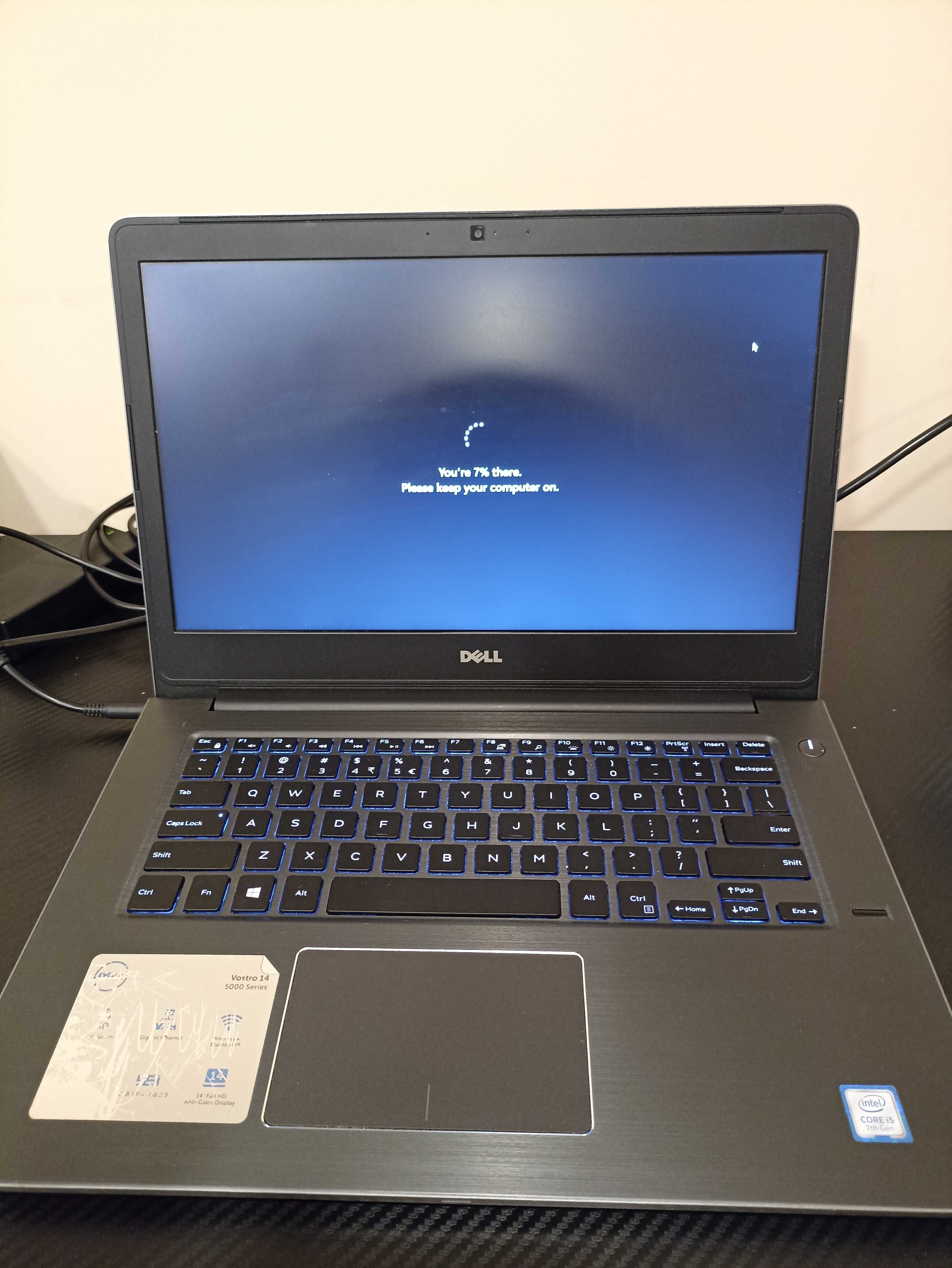 лаптоп Dell Vostro 5468 с проблем в клавиатурата