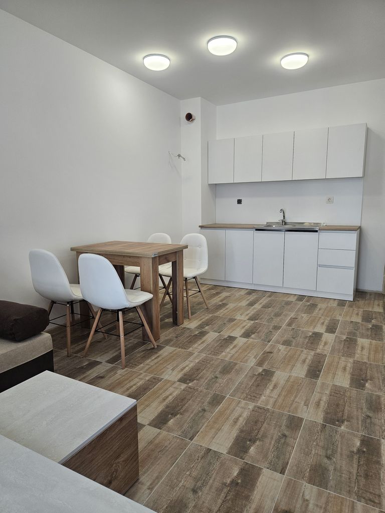 Продава се Тристаен апартамент в София, Зона Б-5-3 - 83 кв.м за 2229 €/кв.м - Снимка #14