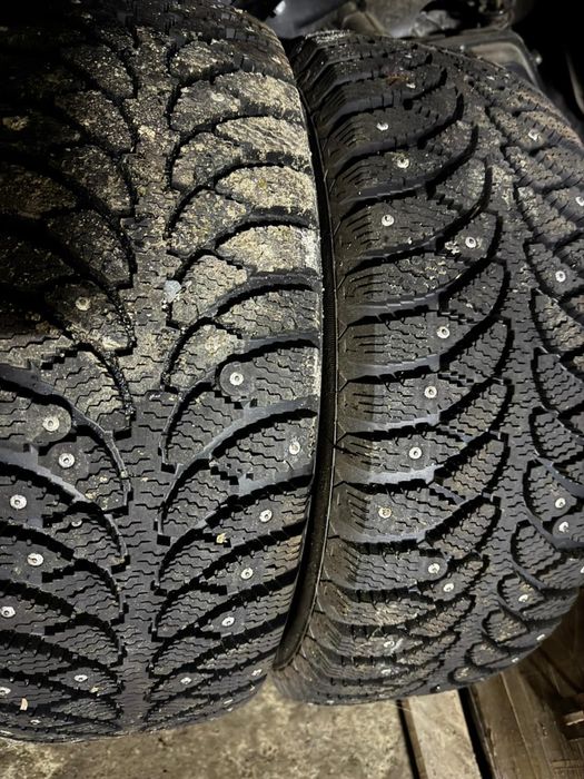 Продаю зимние покрышки