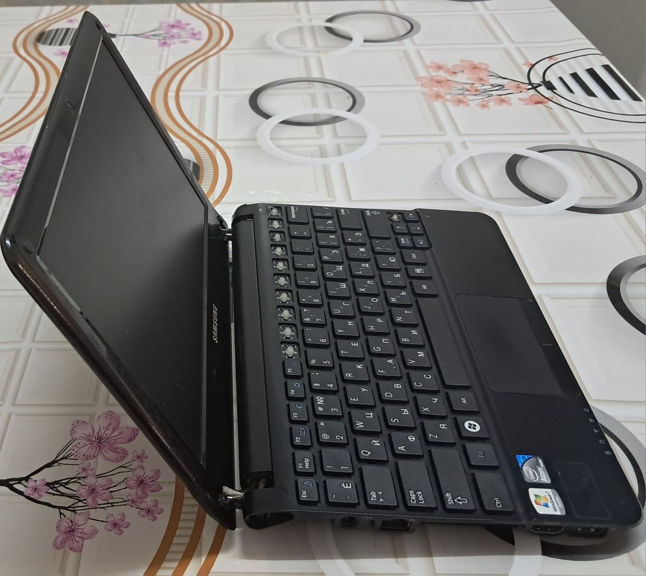 Нетбук (мини ноутбук) Samsung NP-NC110
