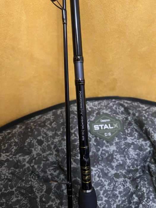 Westin W3 PowerStrike 225cm 10-40g ML 2 Segmente