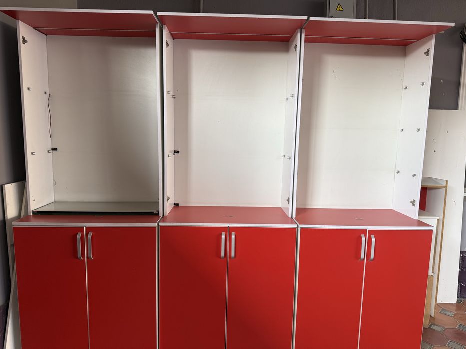 Акриловые Шкафчики для магазина количество 5 шкафов