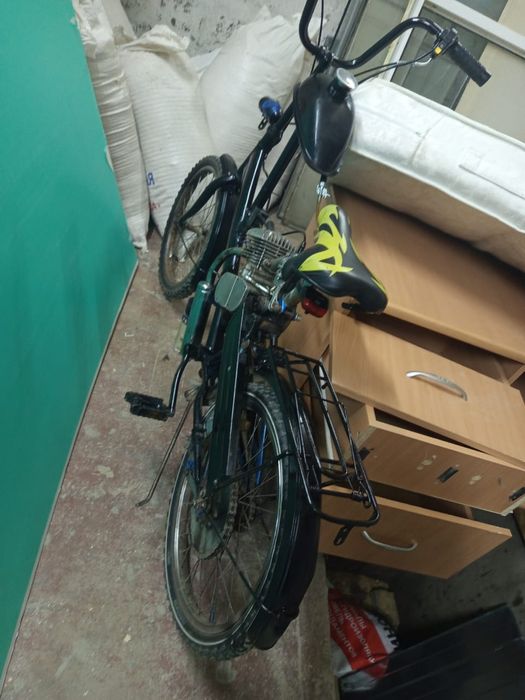 Продам велосипед с мотором.