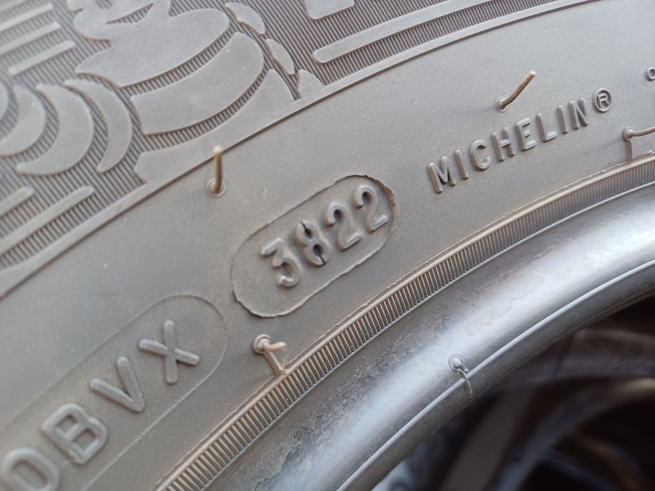 Гуми 215/60/16 Мишелин