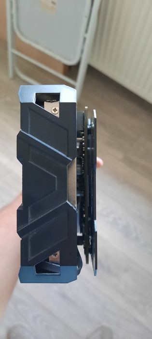 Vând placa video nvidia gtx 1070