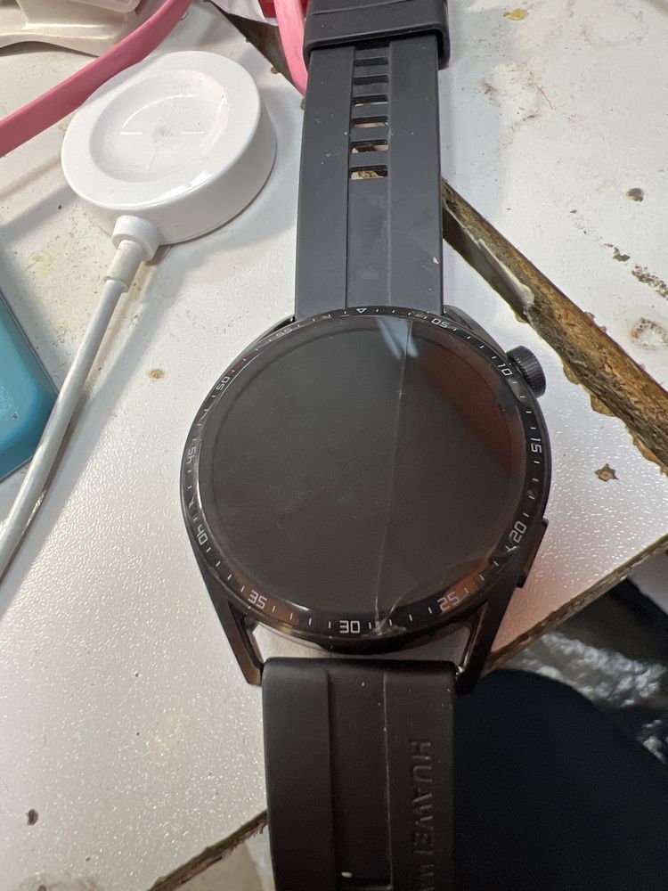 Huawei gt3 + зарядно