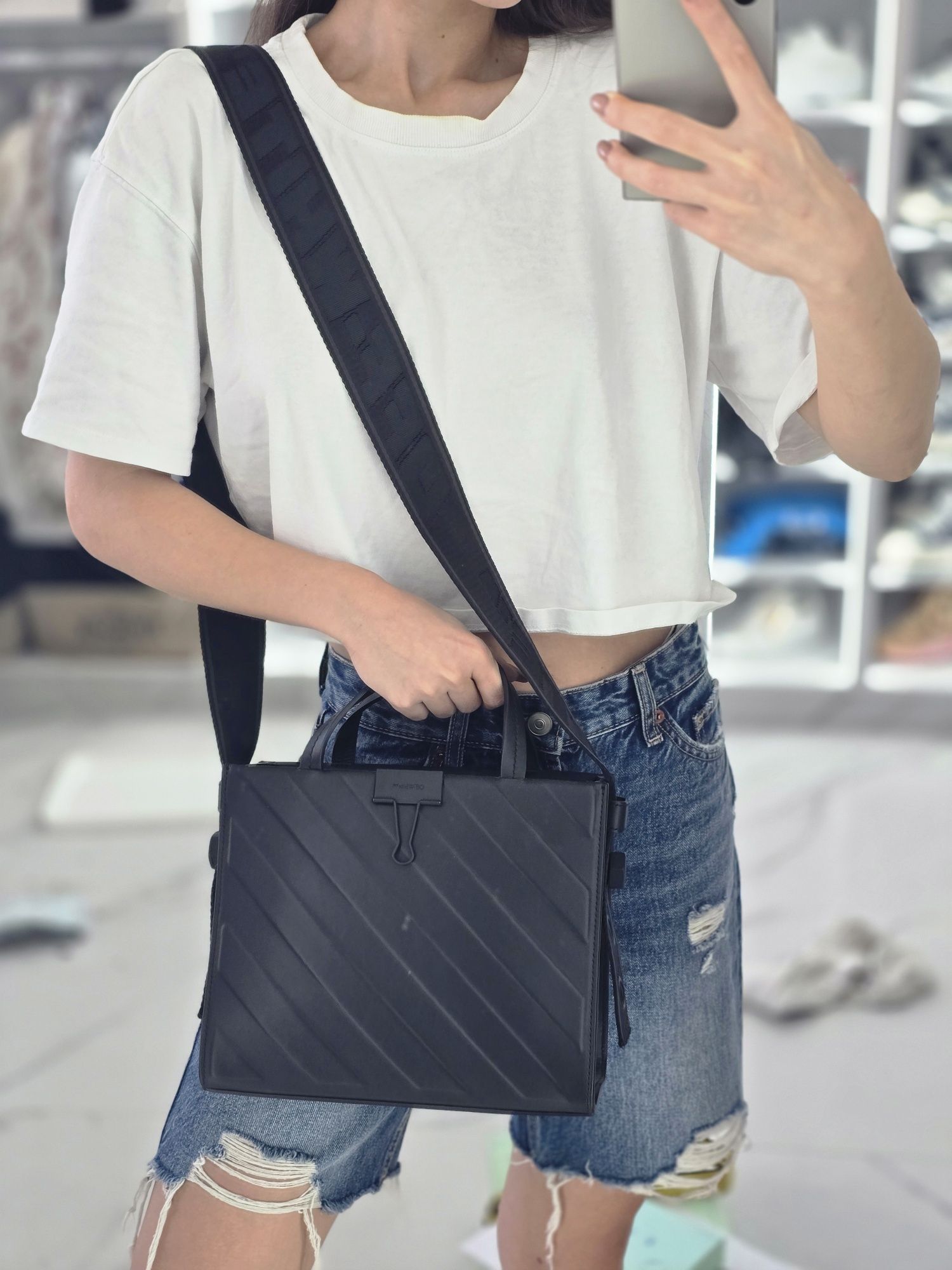 Две чанти off-white и колан