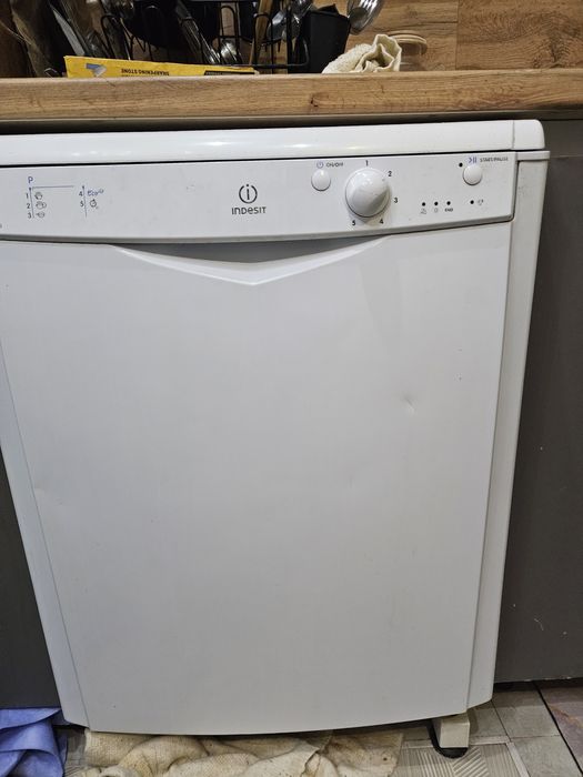 Посудомоичная машина