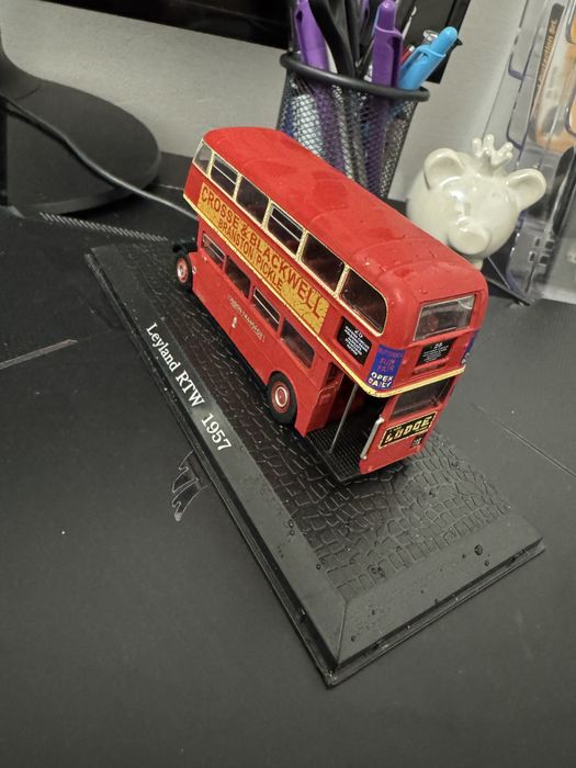 Macheta leyland rtw 1:43