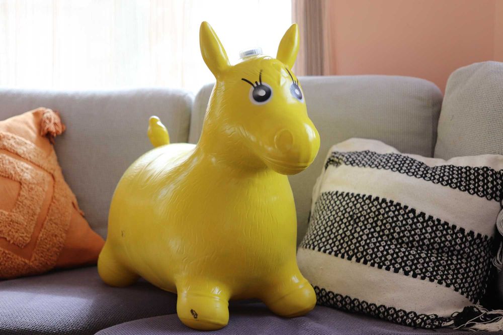 Продавам гумено надуваемо конче/магаре за скачане