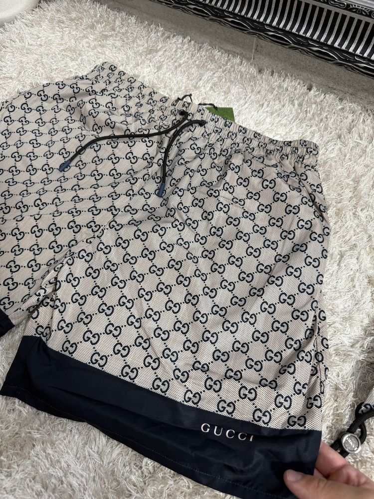 Sort de baie Gucci colectie noua vara 2025