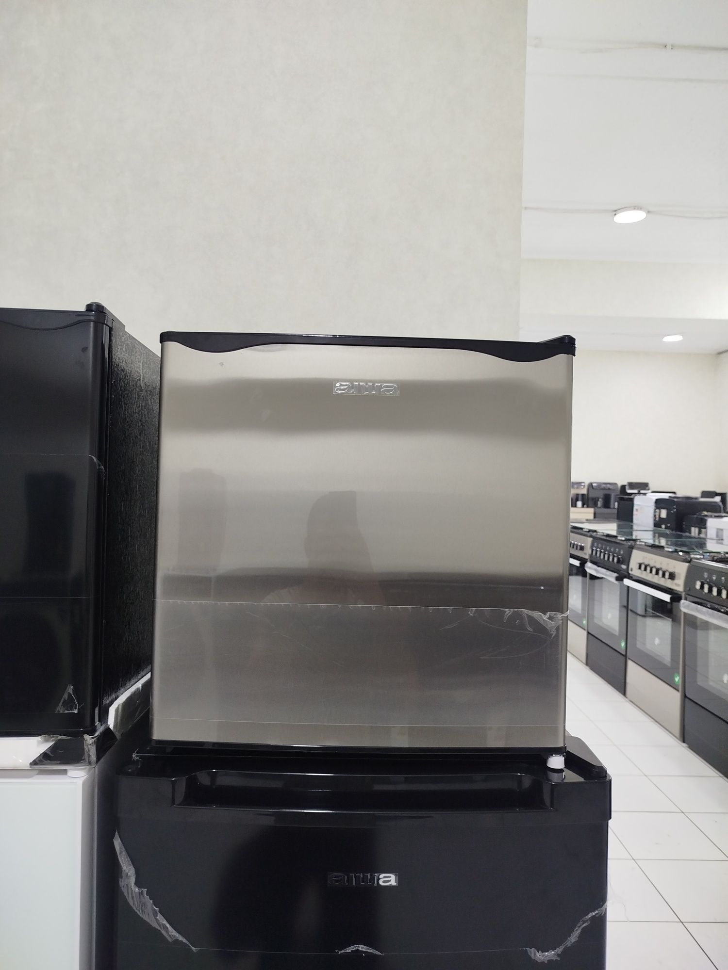 Мини холодильник Айва ТB-90/ Mini xolodilnik Aiwa TB-90