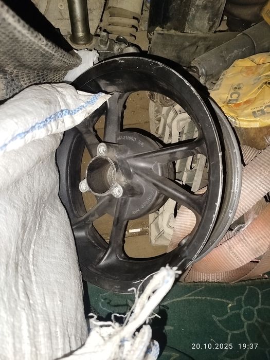 Запчасть от скутер