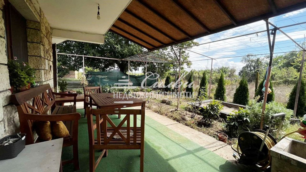 Дава се под наем Къща в с. Мараш, Област Шумен - 60 кв.м за 331.5 € - Снимка #1