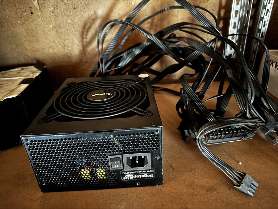 Sursa pc Segotep 1250w modulara