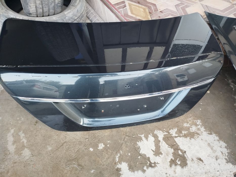 Mercedes 221 kapot va bagaj sotiladi