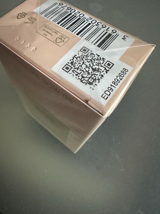 Apa de parfum Burbery Godess 50ml pret fix