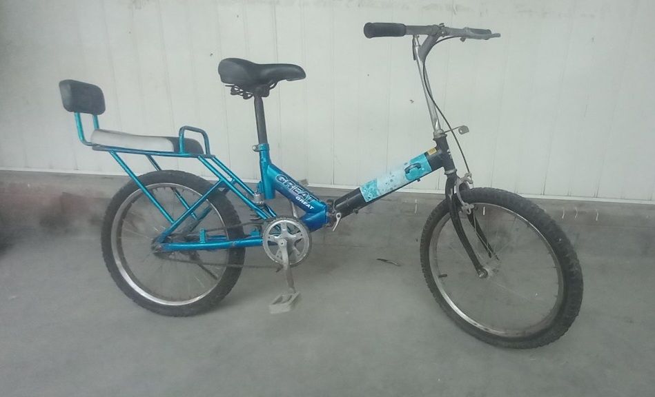 Велосипед с двумя сиденьямы