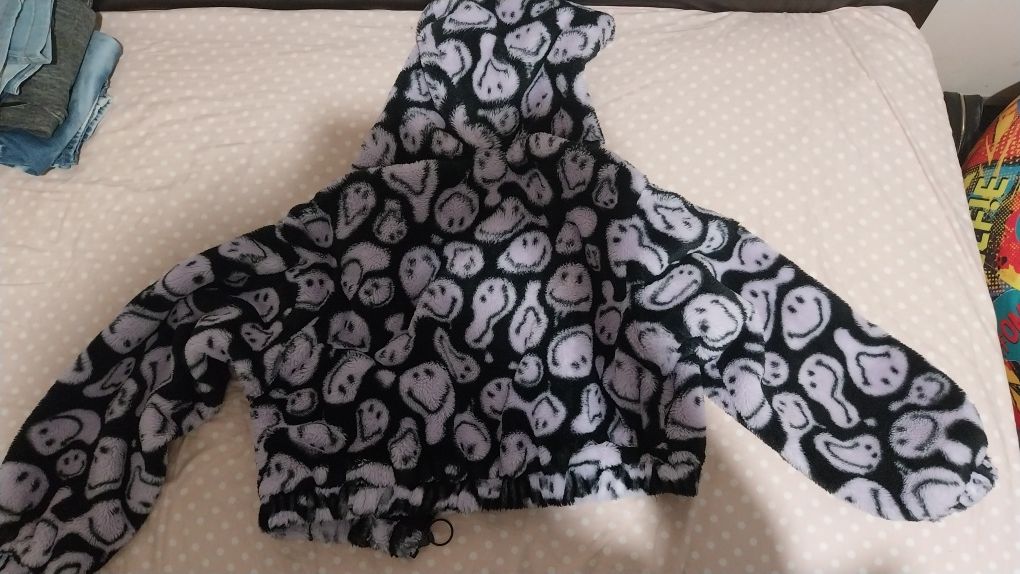 H&M плюшено яке от серията Smile