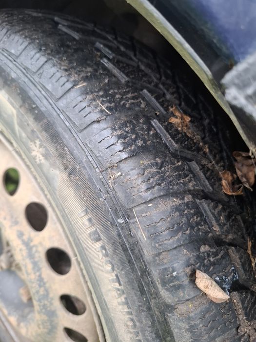 Vand 4 roti R 14 opel au anvelope 175 65 14 iarna bune dot 2023