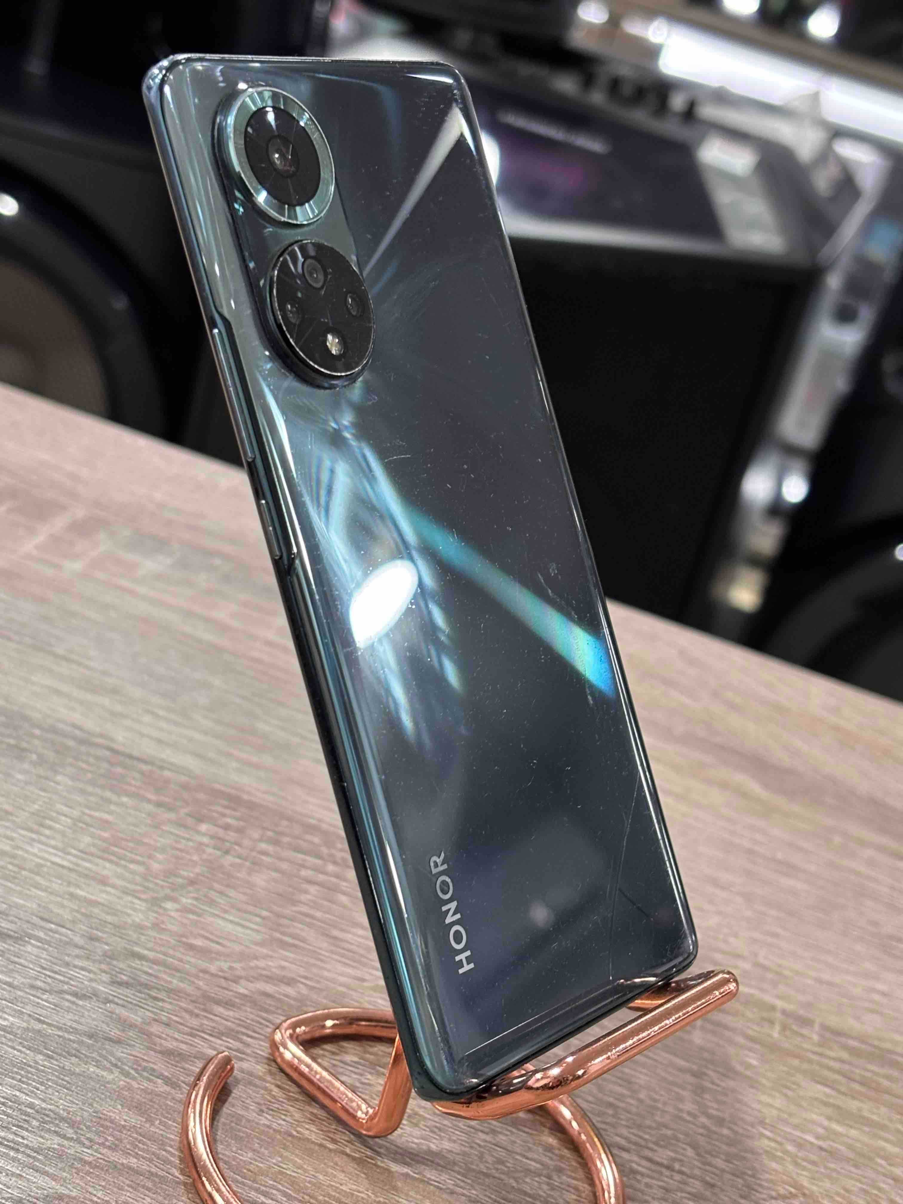 Предлагам Мобилен Телефон Honor 50