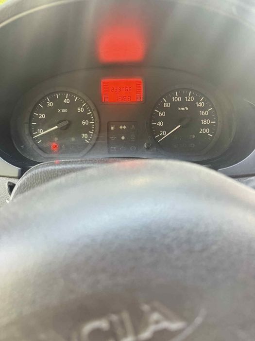 Vând DACIA Logan 1.4 MPI