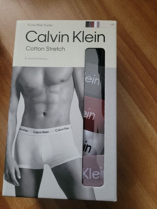 Calvin klein  boxerii originali noi 35 lei