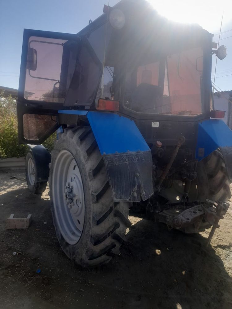 Продам трактор белорусский