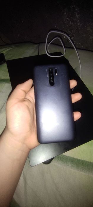 Redmi 9 64 gb   ideal