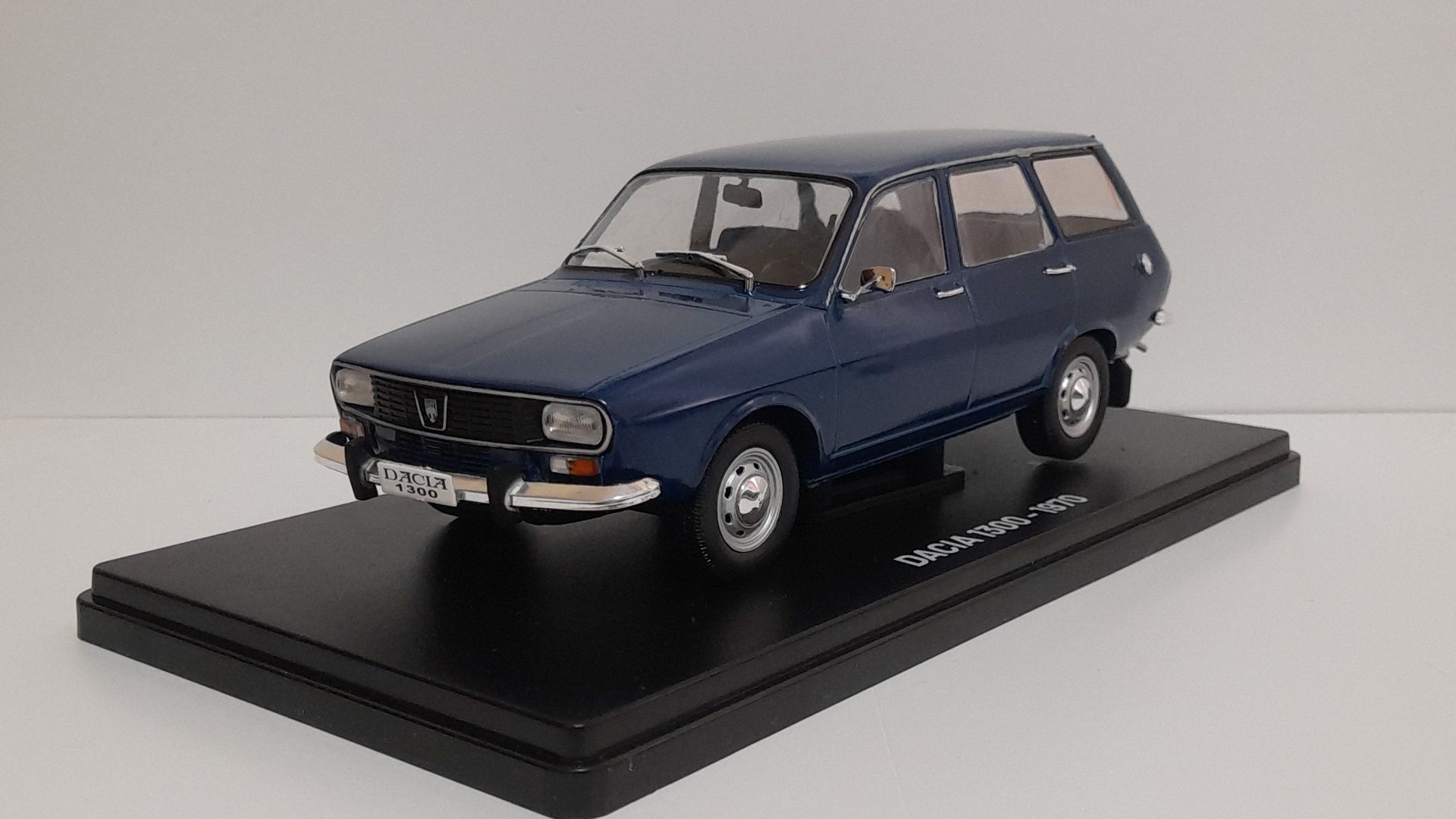 Macheta Dacia 1300 break scara 1:24 hachette