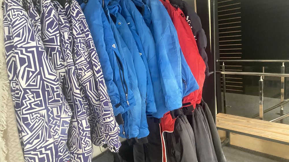 Горонолыжные костюмы