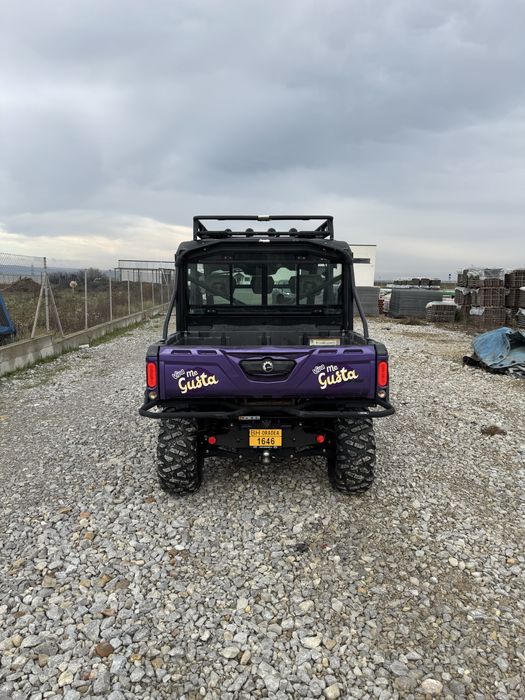 Vand can-am traxter si plaris rzr pentru copii!